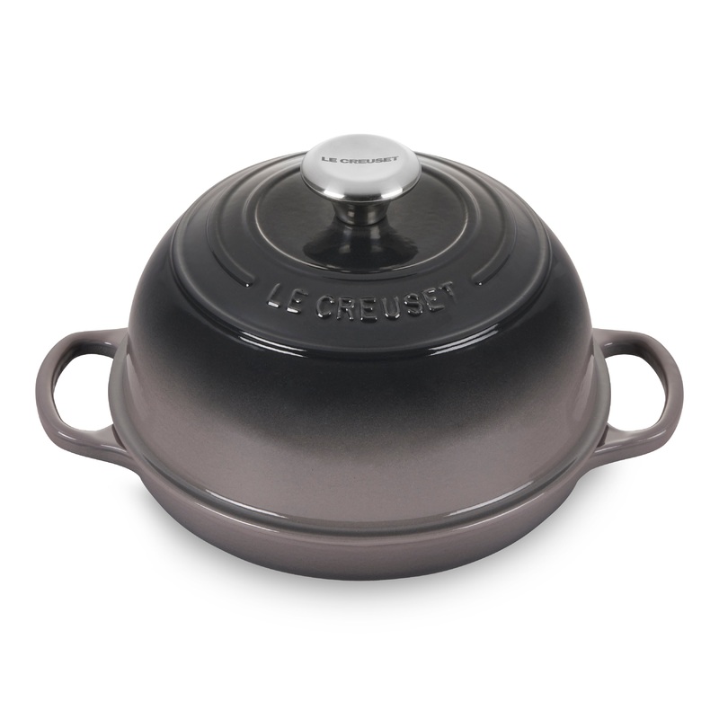 Le Creuset Signature Cast Iron 9.5" Oyster Bread Oven