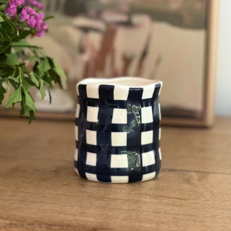 Noss & Co Candle Large - Australian Sandlewood - Navy Gingham
