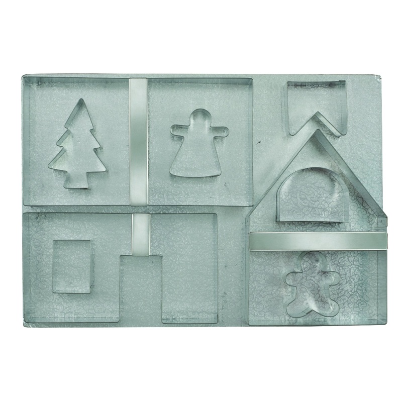 Avanti Gingerbread House 10 Piece Set Including Board
